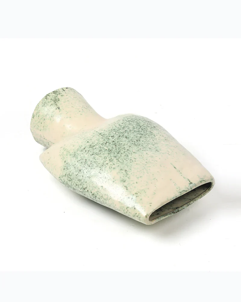 Decorative Ceramic Vase – Sculptural Modern Design - Image 4