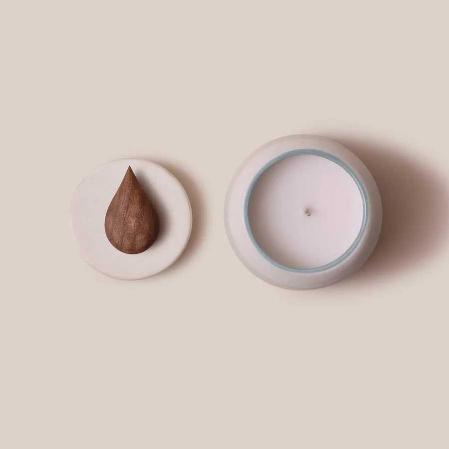 Stoneware Candle – Handcrafted Natural Home Fragrance