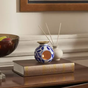 Blue Pottery Ceramic Oil Burner – Elegant Handcrafted Home Fragrance Décor