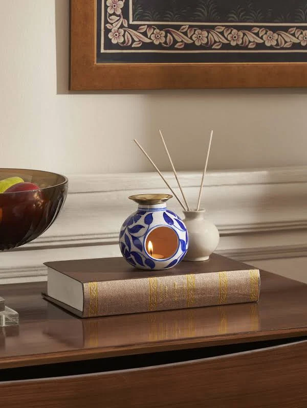 Blue Pottery Ceramic Oil Burner – Elegant Handcrafted Home Fragrance Décor